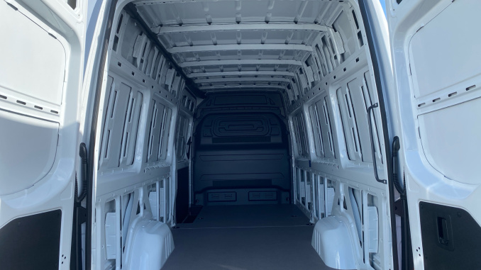 Mercedes-Benz Sprinter E314 L3 Electric Rwd 100kW 81kWh Pro Van Auto - Image 18